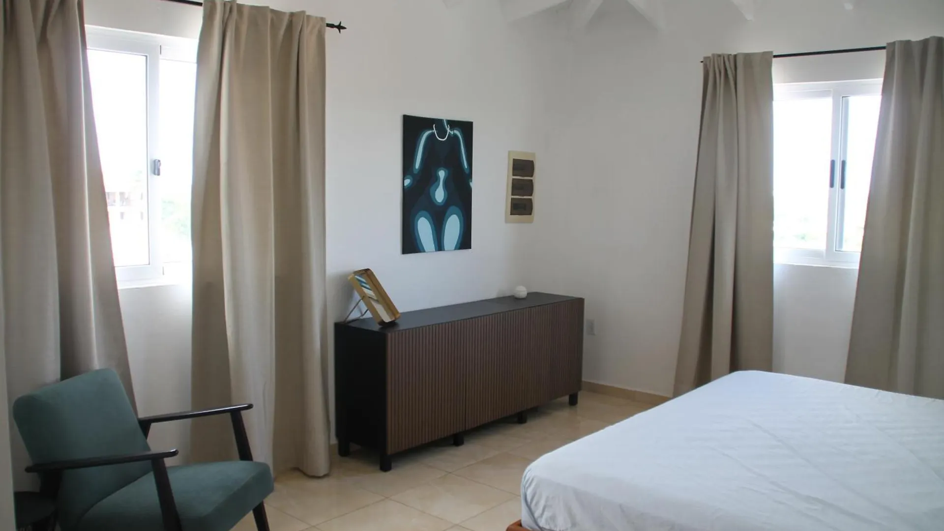 Villa Azura ウィレムスタッド